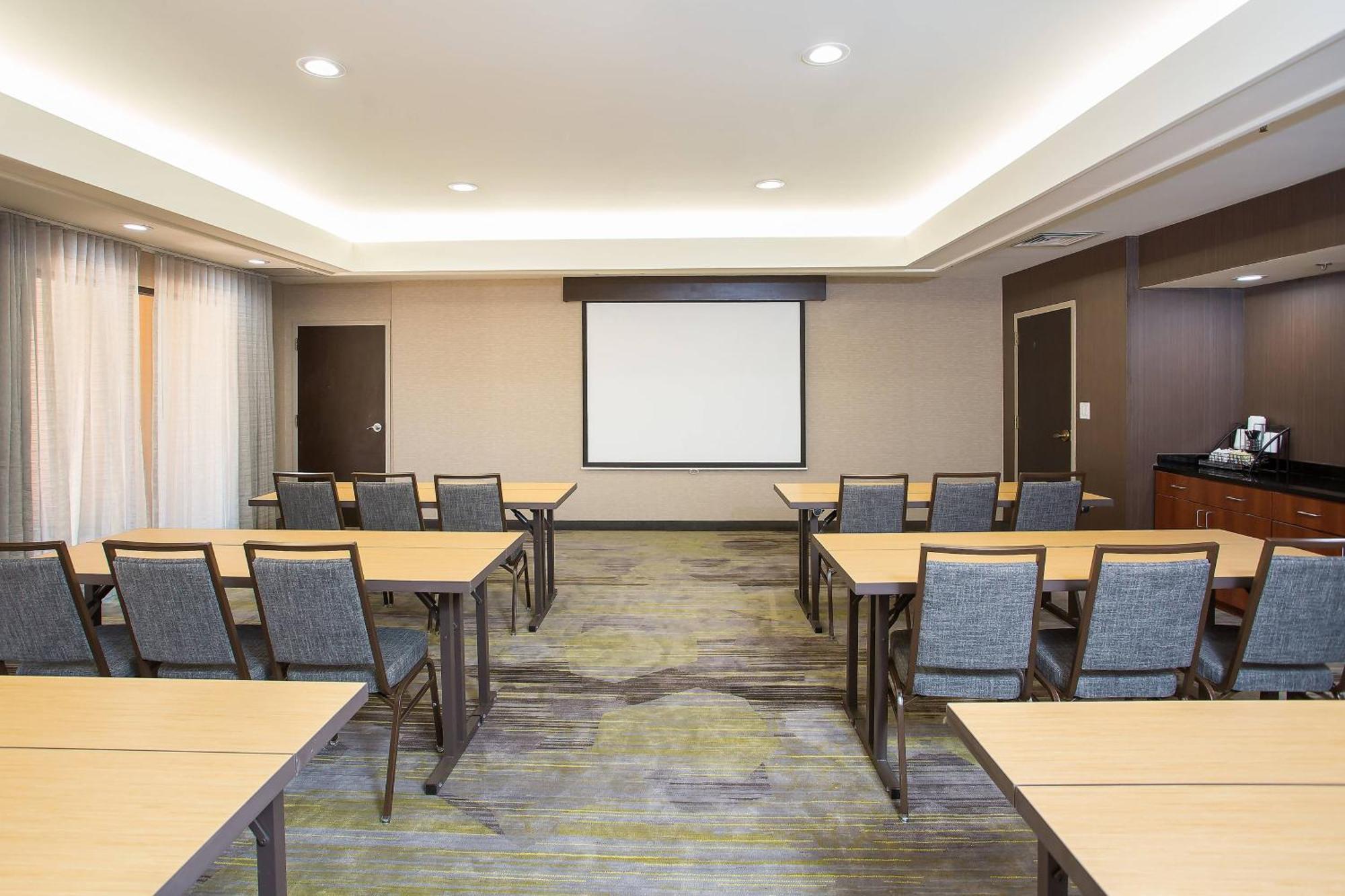 Courtyard By Marriott Boston Westborough Hotel Buitenkant foto