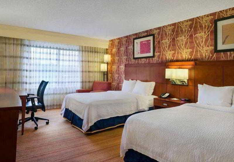 Courtyard By Marriott Boston Westborough Hotel Buitenkant foto